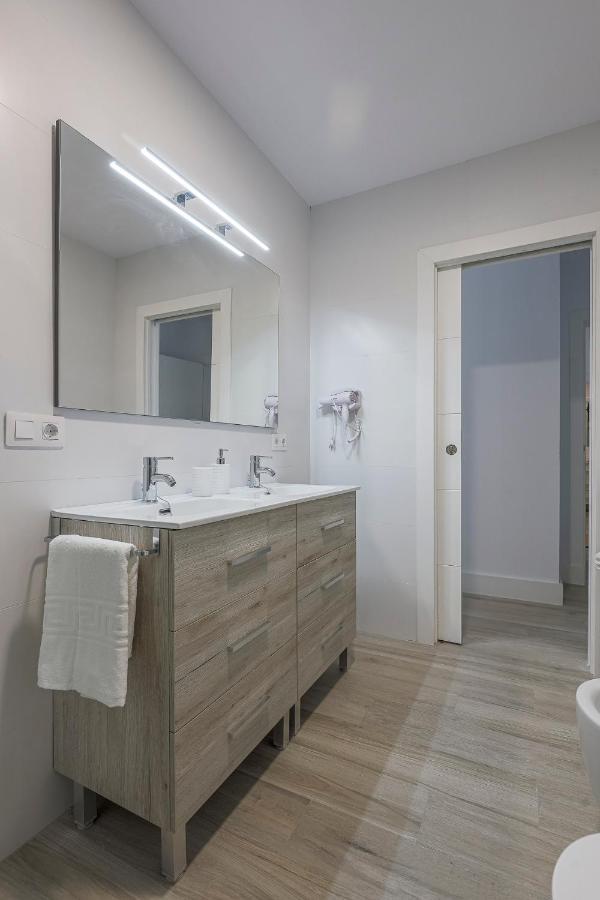 Family Suit Principal Encantos De Sevilla Екстер'єр фото