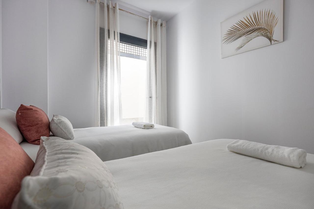 Family Suit Principal Encantos De Sevilla Екстер'єр фото